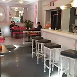 Hotel Logis Hotel-restaurant Les Glycines