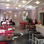Logis Hotel-restaurant Les Glycines Hotel Arles-sur-Tech