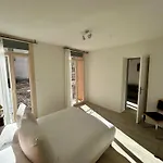 Logis Hotel-restaurant Les Glycines Hotel Arles-sur-Tech