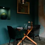 Logis Hotel-restaurant Les Glycines 3*