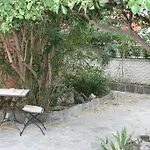 Logis Hotel-restaurant Les Glycines Hotel Arles-sur-Tech