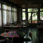 Hotel Logis Hotel-restaurant Les Glycines 3*
