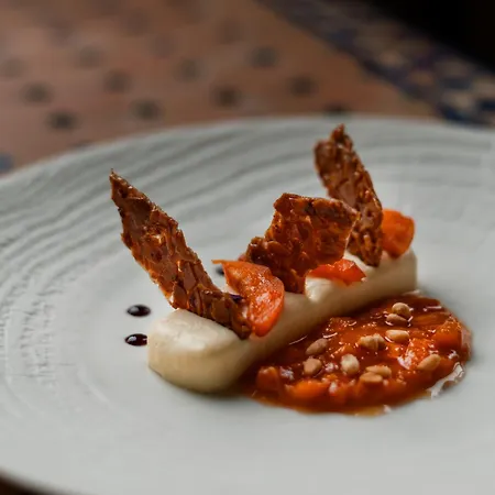 Logis Hotel-restaurant Les Glycines 泰克河畔阿尔莱