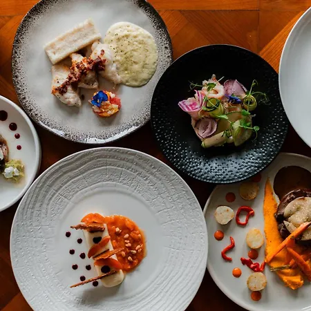 酒店 Logis Hotel-restaurant Les Glycines 3*