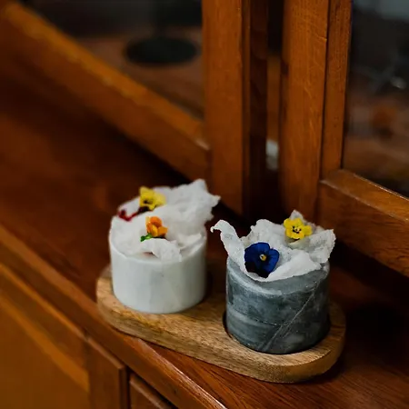 Logis Hotel-restaurant Les Glycines 酒店