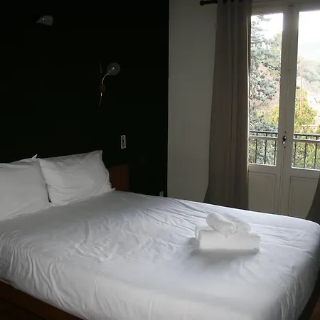 Logis Hotel-restaurant Les Glycines